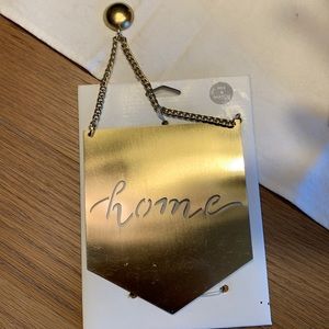 10/$15 💰Target Wall Decor HOME.  On Chain. NWT